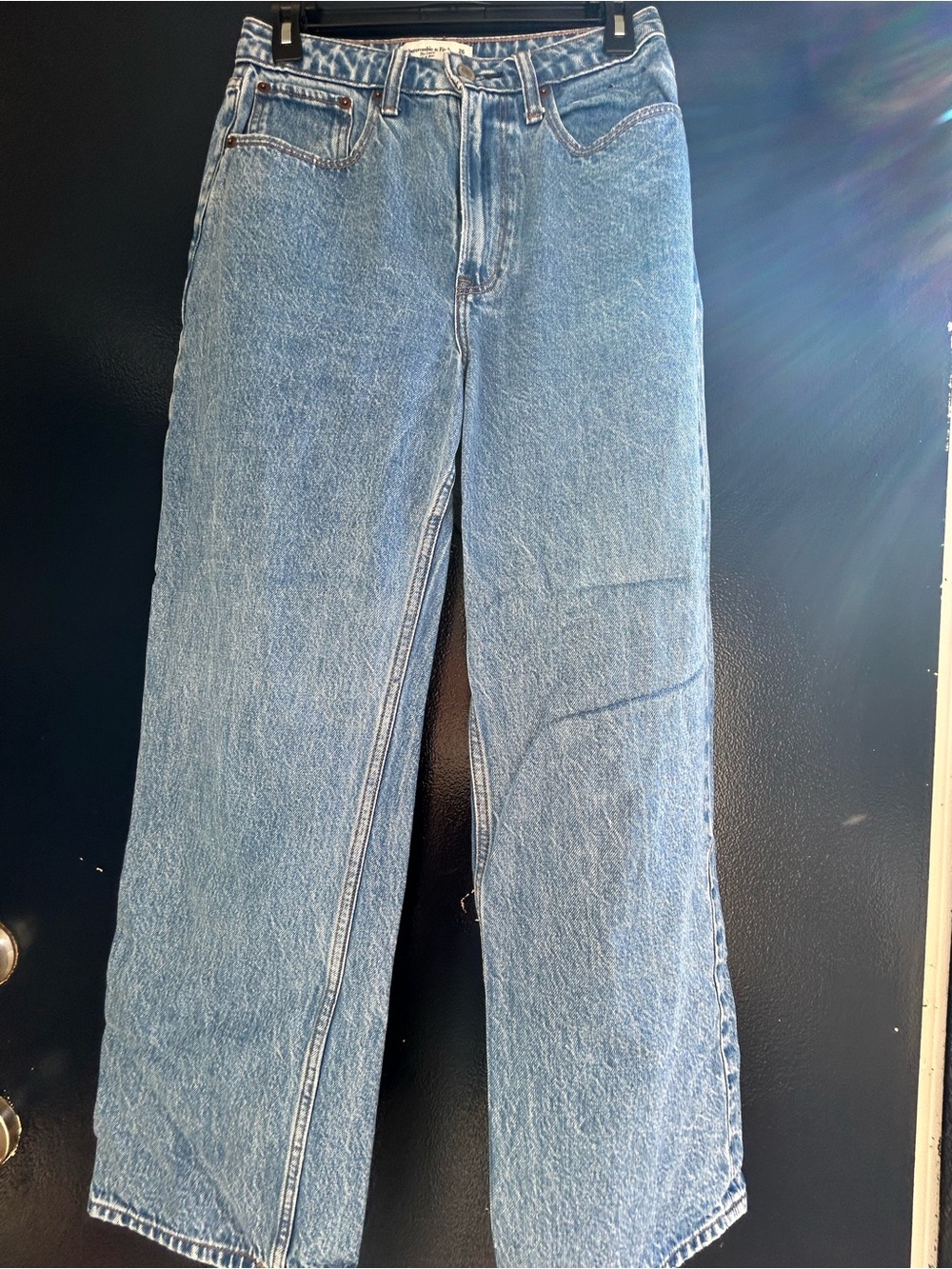 Abercrombie & Fitch Curve Love High Rise Loose Jean - Picture 7 of 10